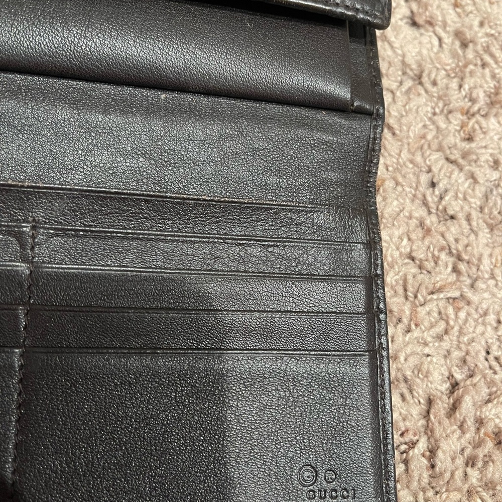 Authentic Gucci Web Wallet - Picture 5 of 15